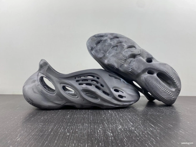 IE4931 Yeezy RNR Adidas MX Foam Granite 0719